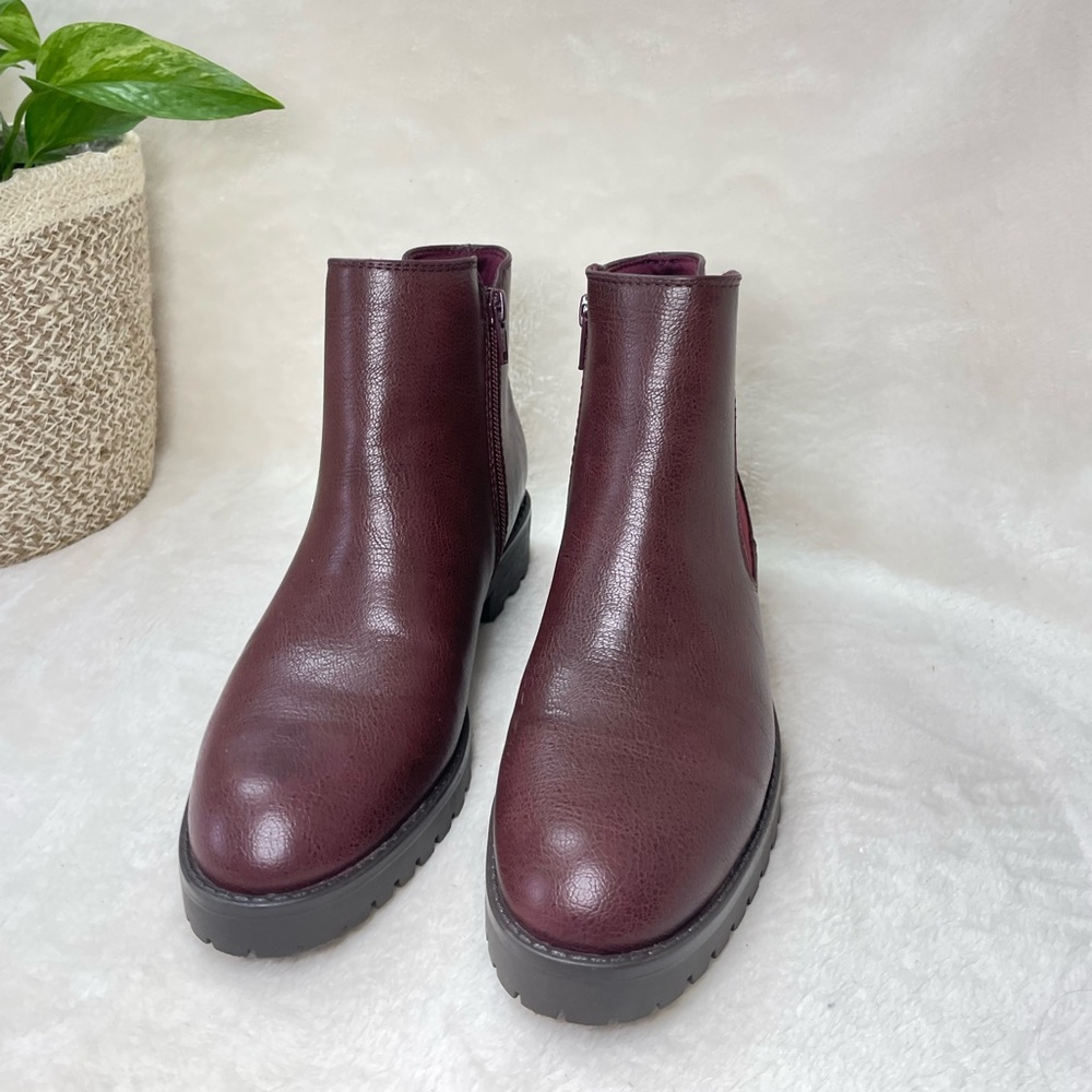 Baretraps Daytona Chelsea Boot Cabernet 6M Ankle Booties G 756 - Picture 13 of 16